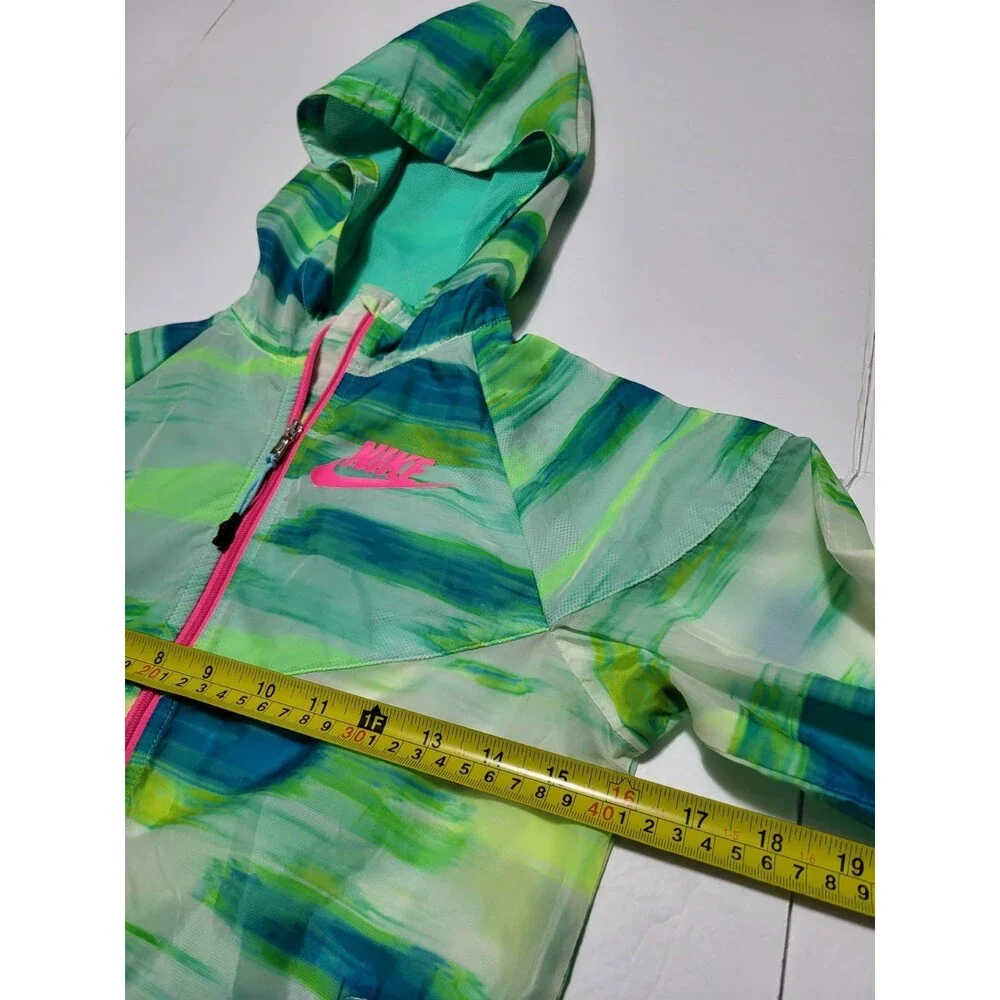 (#19) Nike Windrunner Multicolor Full-Zip Size Youth Medium Lightweight